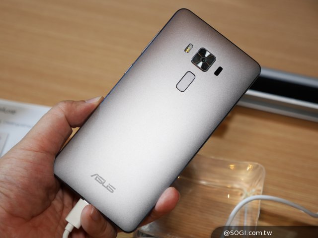 台湾版Zenfone3　4GB 128GB 福利品】ASUS ZenFone 3 Max ZC520TL 16G 智慧手機| 福利品| Yahoo購物中心