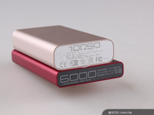 輕薄體驗!華碩ZenPower Duo/Pocket行動電源開箱 輕薄體驗!華碩ZenPower Duo/Pocket行動電源開箱
