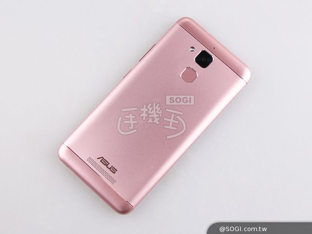華碩5.2吋ZenFone 3 Max「瑰麗粉」新色搶先開箱- SOGI 手機王
