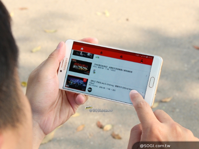 大螢幕手機優劣勢比較 6吋三星Galaxy C9 Pro體驗 大螢幕手機優劣勢比較 6吋三星Galaxy C9 Pro體驗