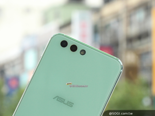 粉漾登場ASUS ZenFone 4薄荷綠搶先開箱- SOGI 手機王