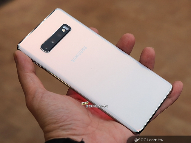 三星Galaxy十周年旗舰之作S10+、S10与S10e抢先体验