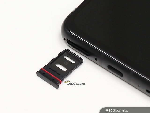 單手好操作 Asus Zenfone 8小螢幕旗艦機開箱跑分 Sogi手機王