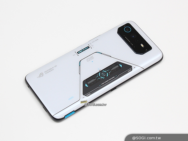 IPX4防水、165Hz螢幕ROG Phone 6 Pro搶先開箱體驗- SOGI 手機王