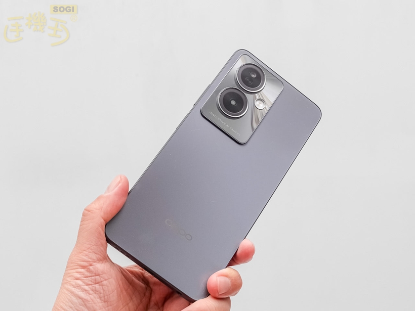 OPPO A79 5G 外觀介紹 - 極光黑