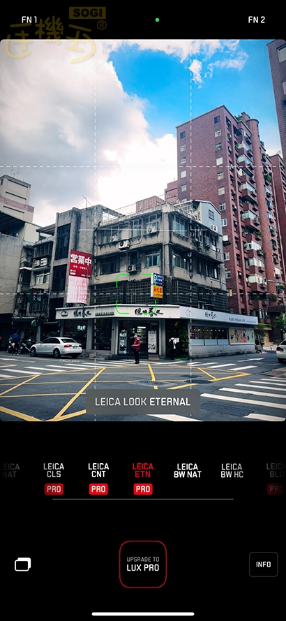豐富風格濾鏡與經典相框 - 「LEICA LOOK ENERNAL」