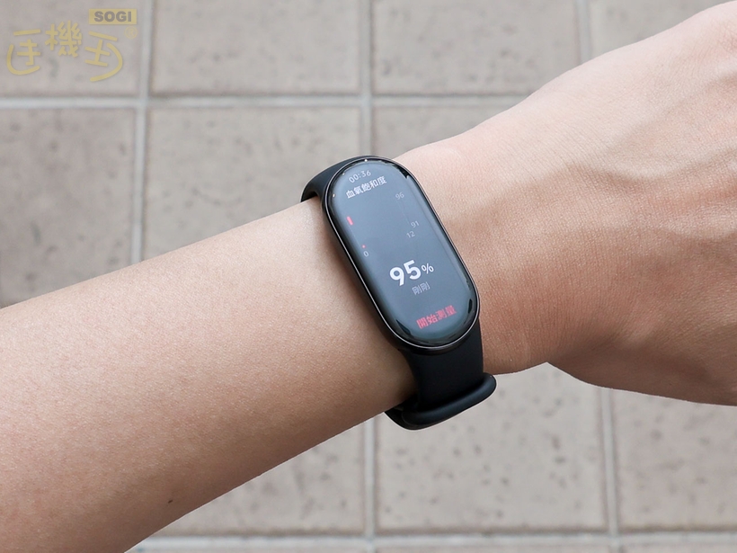  Xiaomi 手環 10 NFC 開箱 - 血氧