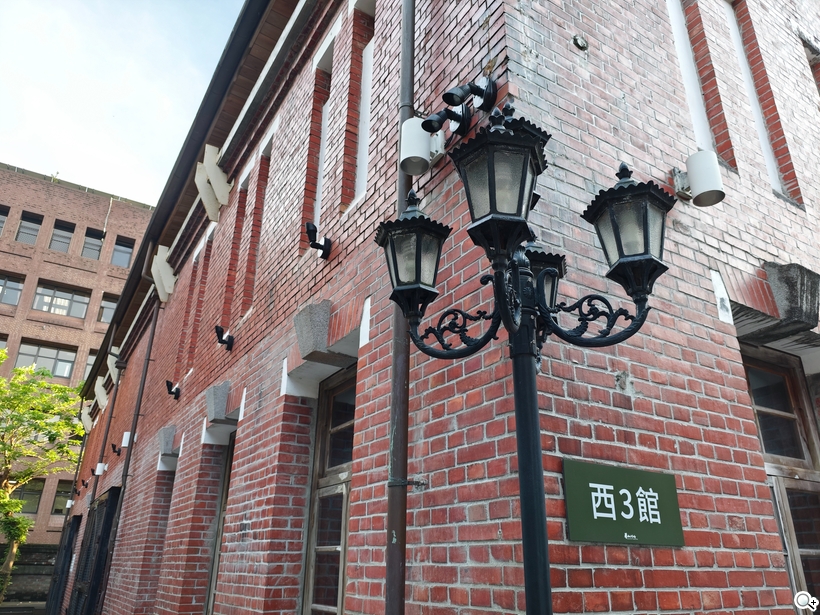 POCO F7 Pro 攝錄體驗 - 老建築