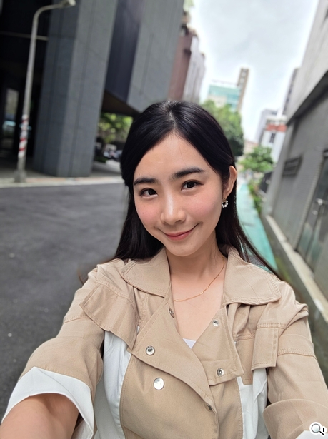 三星 Galaxy Z Fold7 內頁挖孔鏡頭 - 人像效果_中