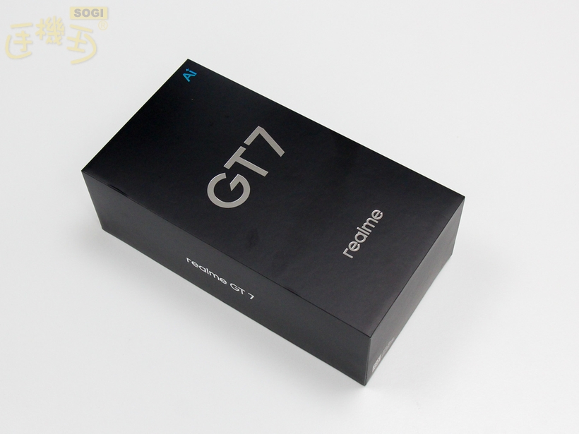 realme GT 7 外觀介紹 - 手機盒裝