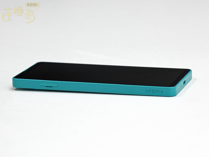 Sony Xperia 10 VII 外觀介紹 - 左側