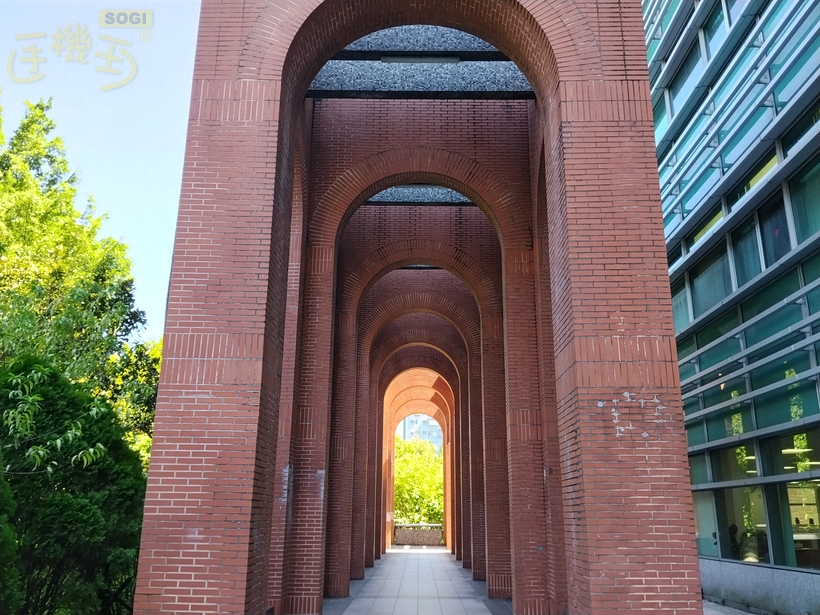 POCO M7 攝錄體驗 - 迴廊