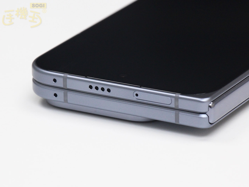Google Pixel 10 Pro Fold 外觀介紹 - 頂部