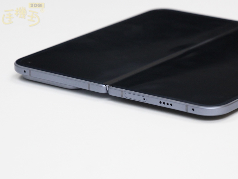 Google Pixel 10 Pro Fold 外觀介紹 - 頂部