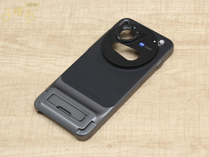 vivo X300 Pro 外掛增距鏡體驗 - 手機殼