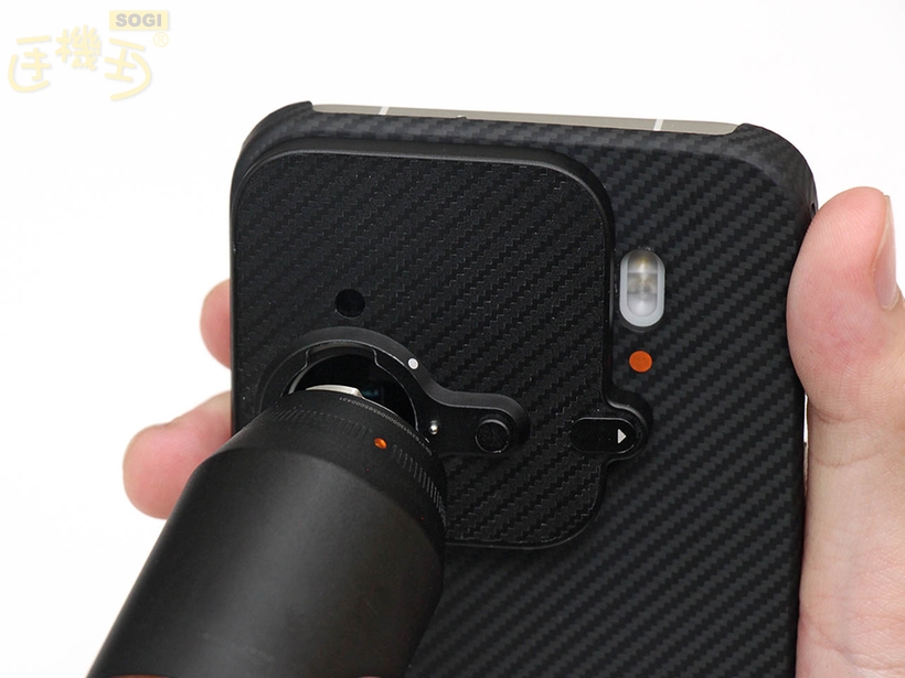 OPPO Find X9 Pro 外觀介紹 - 安裝鏡頭