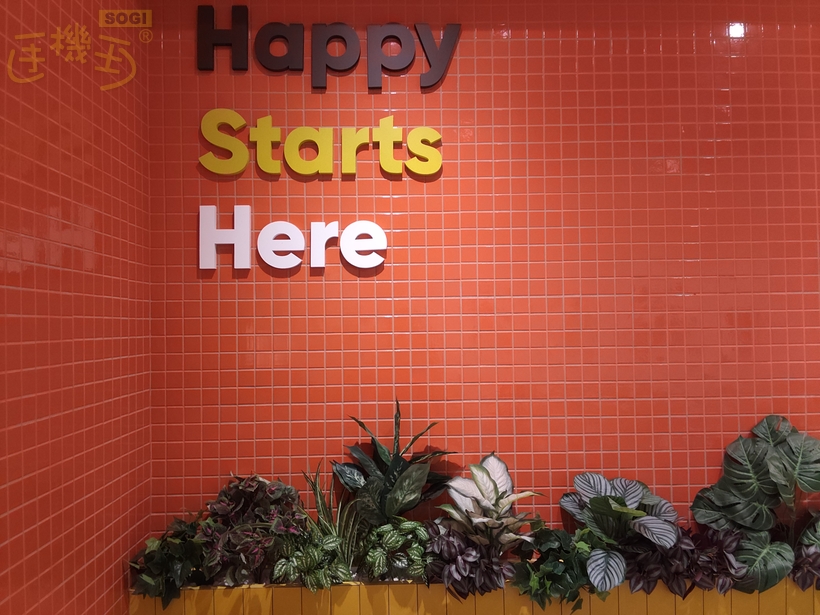 Redmi Pad 2 Pro 攝錄體驗 - 餐廳布景