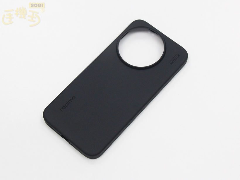 Realme GT 8 Pro 外觀介紹 - 保護套