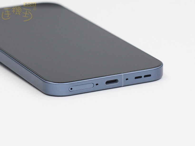 Realme GT 8 Pro 外觀介紹 - 底部