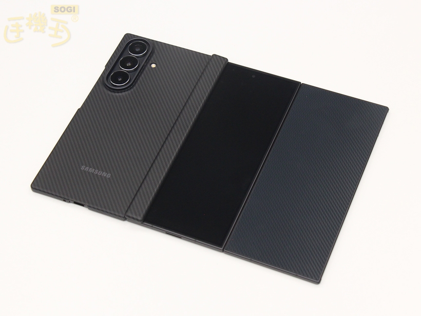 三星 Galaxy Z TriFold 外觀介紹 - 展開背面