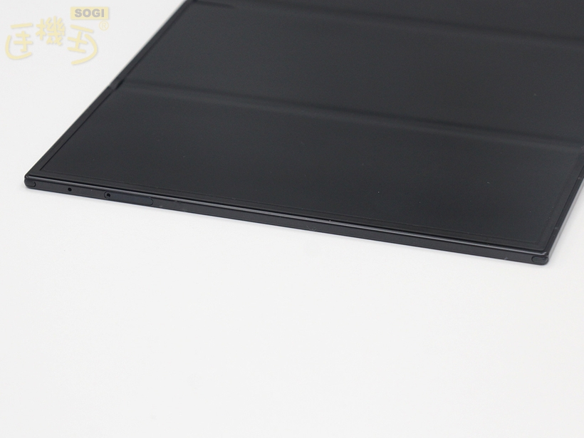 三星 Galaxy Z TriFold 外觀介紹 - 左側