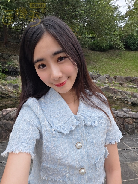 三星 Galaxy Z TriFold 攝錄體驗 - 廣角自拍