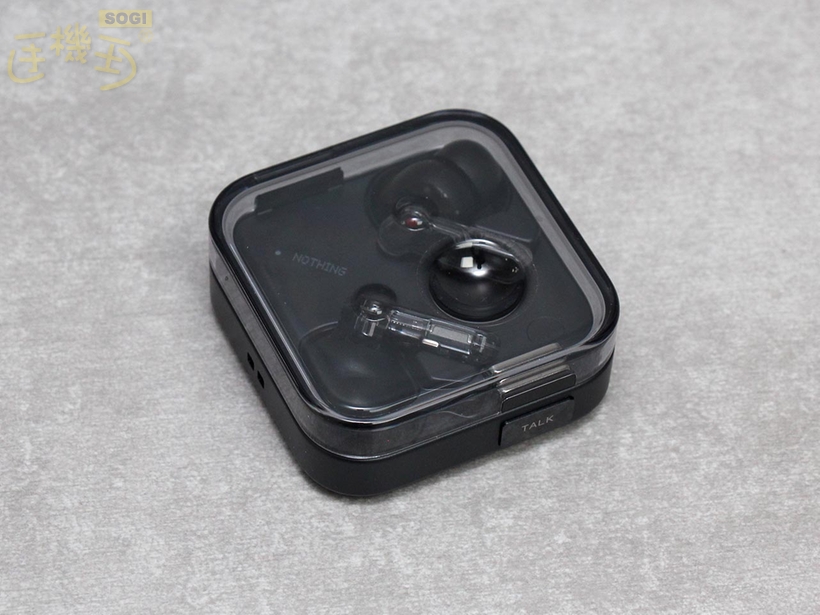 Nothing Ear (3) 開箱 - 正面