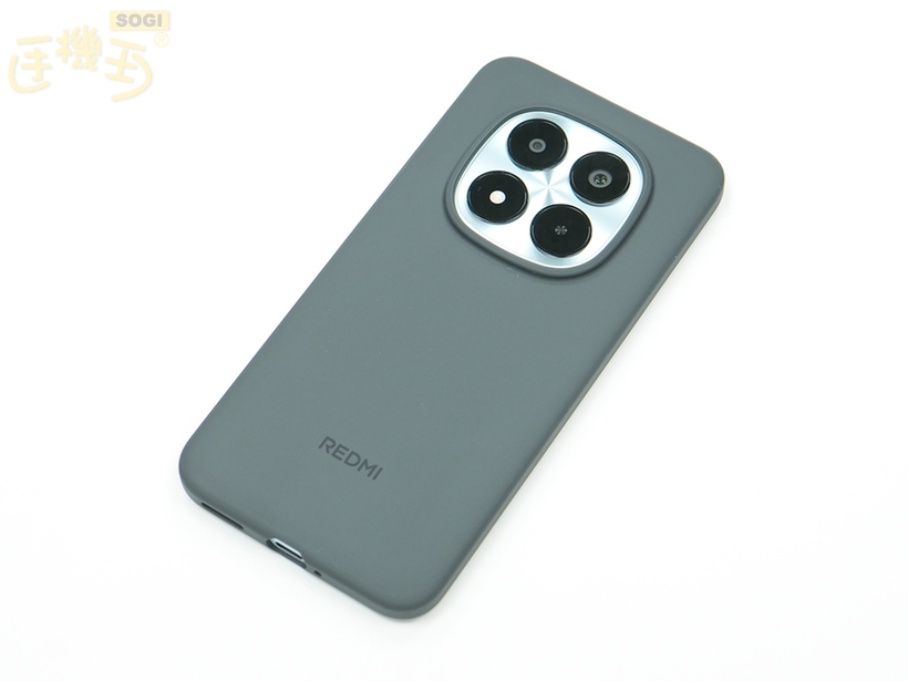 REDMI Note 15 Pro+ 5G 外觀介紹 - 保護套背面