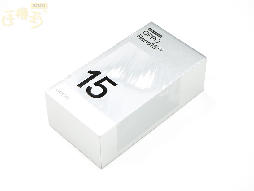 OPPO Reno15 5G 外觀介紹 - 手機盒裝