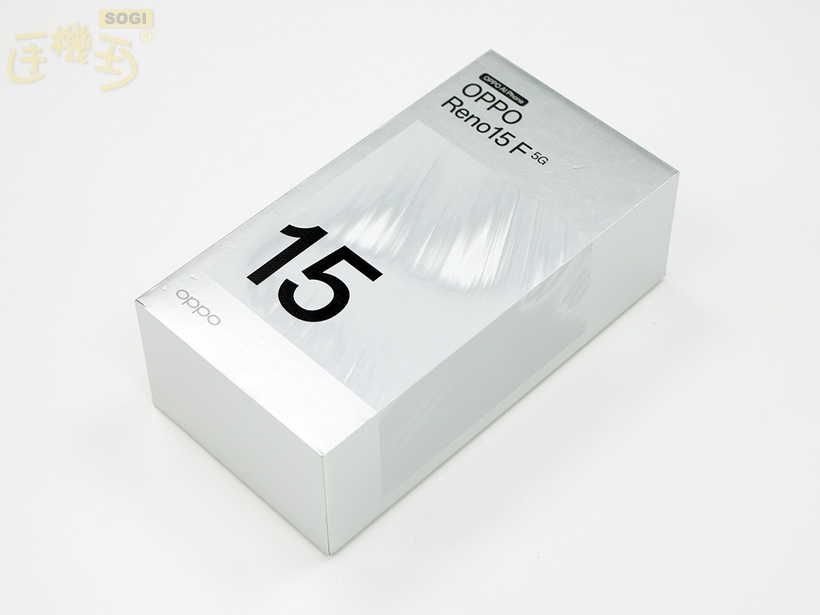 OPPO Reno15 F 外觀介紹 - 手機盒裝