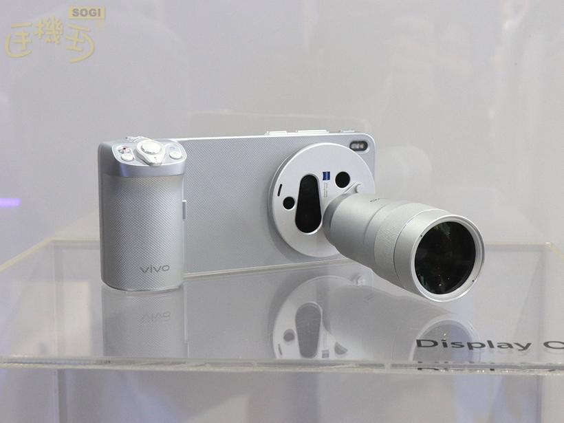 vivo X300 Ultra首秀預告全球推出！400mm超長焦增距鏡與兔籠配件同步