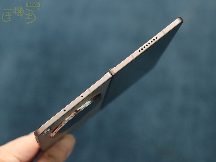 OPPO Find N6 主要規格及特色 - 展開-頂部