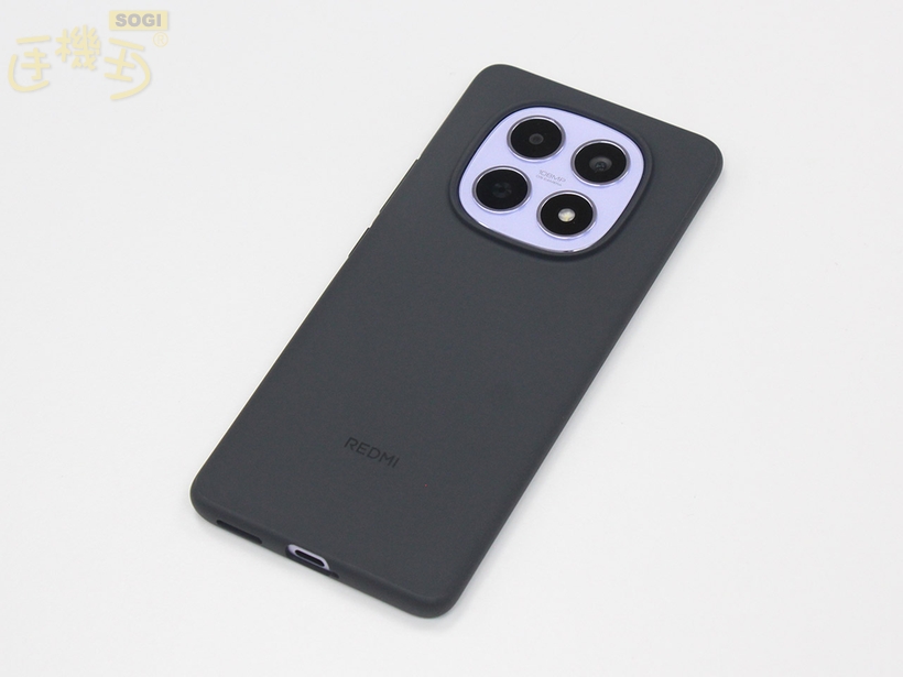 紅米 Note 15 5G 外觀開箱 - 保護套背面