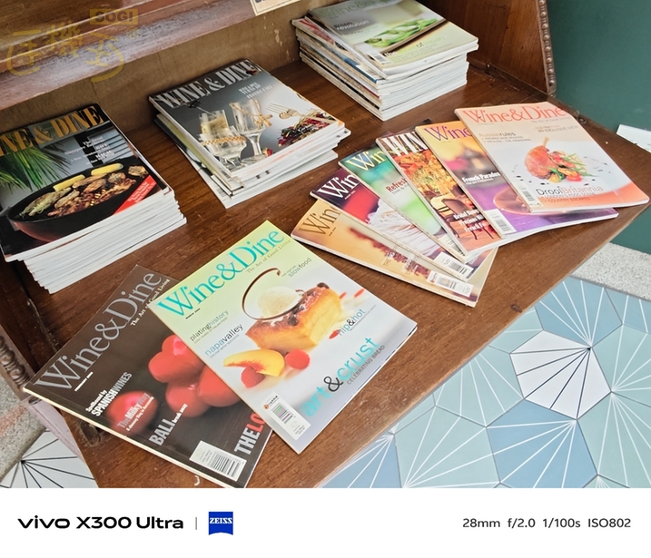 vivo X300 Ultra 實機台灣上手體驗 - 書籍