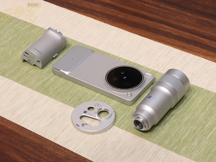 vivo X300 Ultra 實機台灣上手體驗 - Gen 2 Ultra 配件