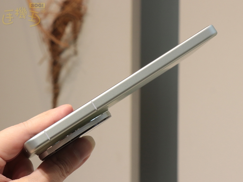 vivo X300 Ultra 實機台灣上手體驗 - 左側