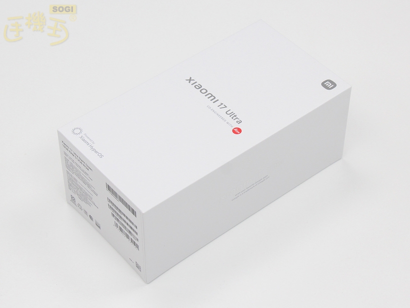 Xiaomi 17 Ultra 開箱外觀 - 手機盒裝
