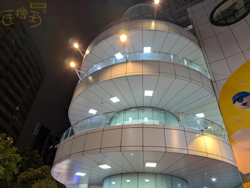 Google Pixel 10a 相機體驗 - 夜拍-5