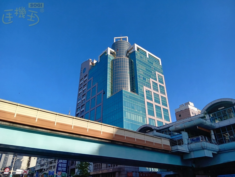 SHARP AQUOS wish5s 相機體驗 - 大樓