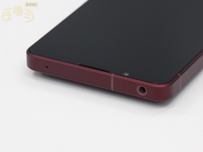 Sony Xperia 1 VIII 開箱外觀 - 頂部