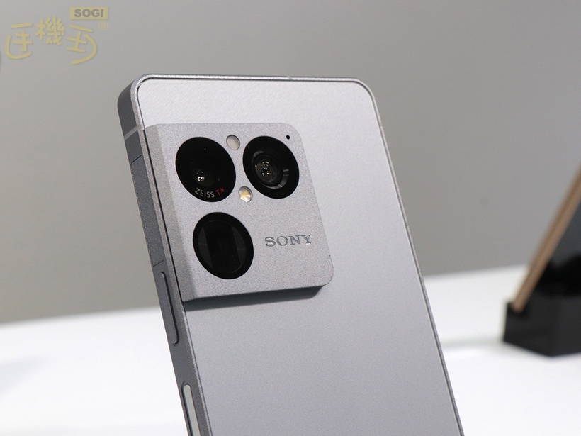 Sony Xperia 1 VIII 特色與規格 - 冷礦銀