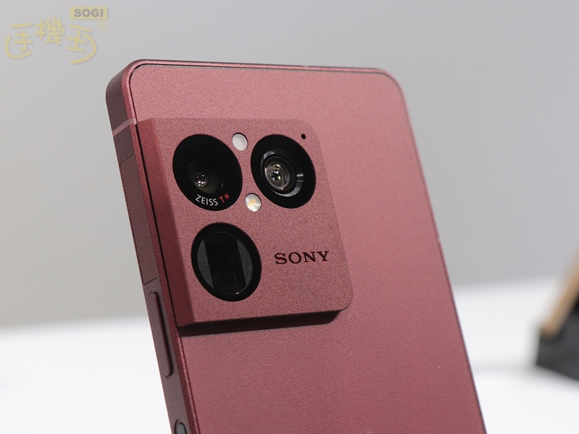 Sony Xperia 1 VIII 特色與規格 - 暮礦紅