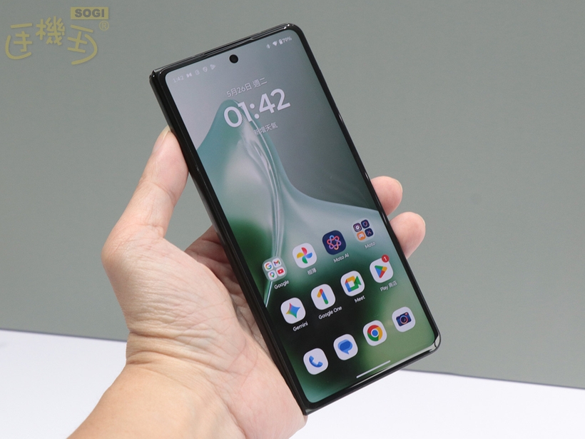 Motorola razr fold 價格與上市資訊 - 6.6 吋封面螢幕