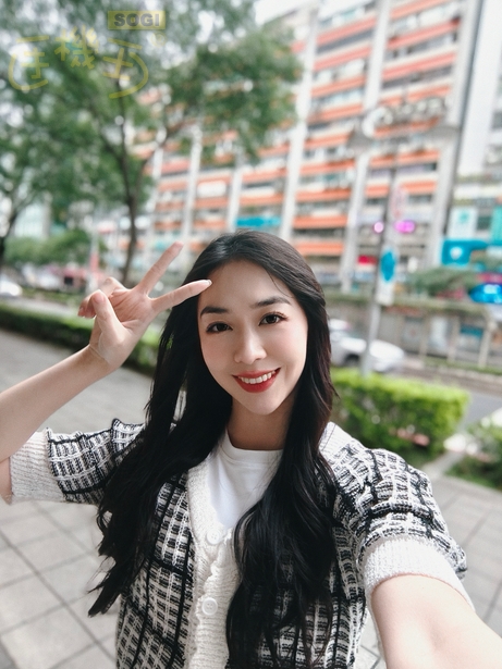 OPPO Find N6 相機體驗 - 800T膠片-霓虹