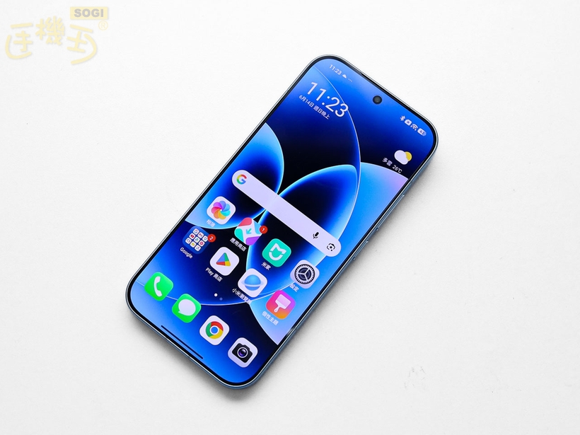 Xiaomi 17 開箱外觀 - 正面