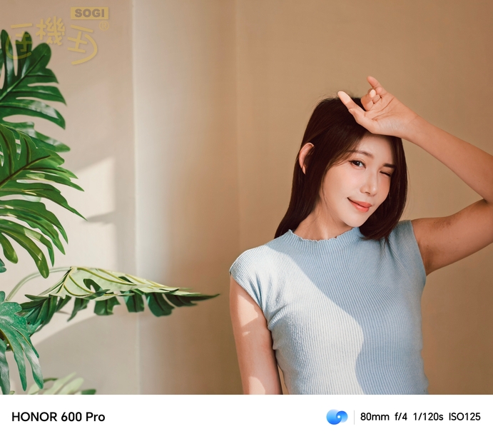HONOR 600 Pro 相機體驗 - 暖金負片