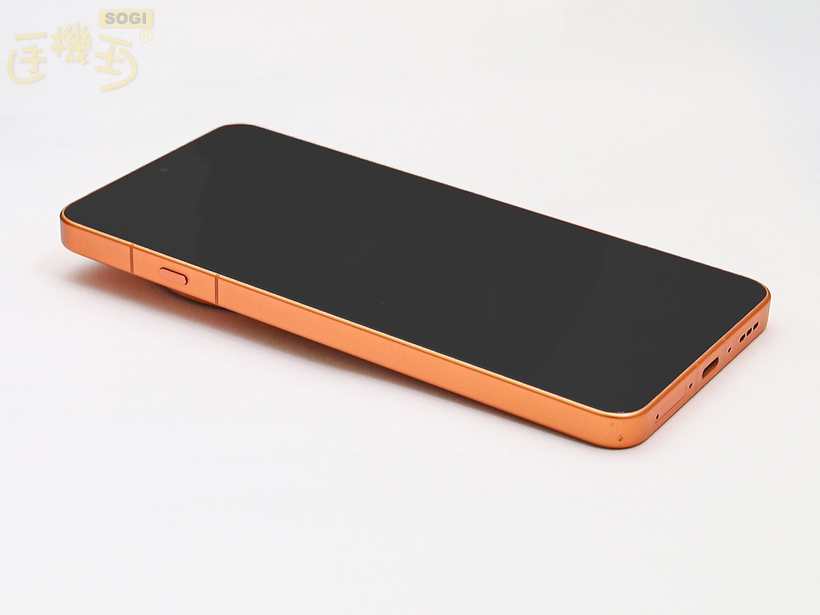 OPPO Find X9 Ultra 開箱外觀 - 左側