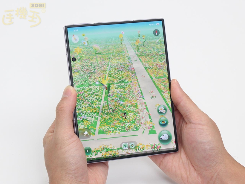 情境展示：內外雙螢幕的 App 實測體驗 - 內頁螢幕