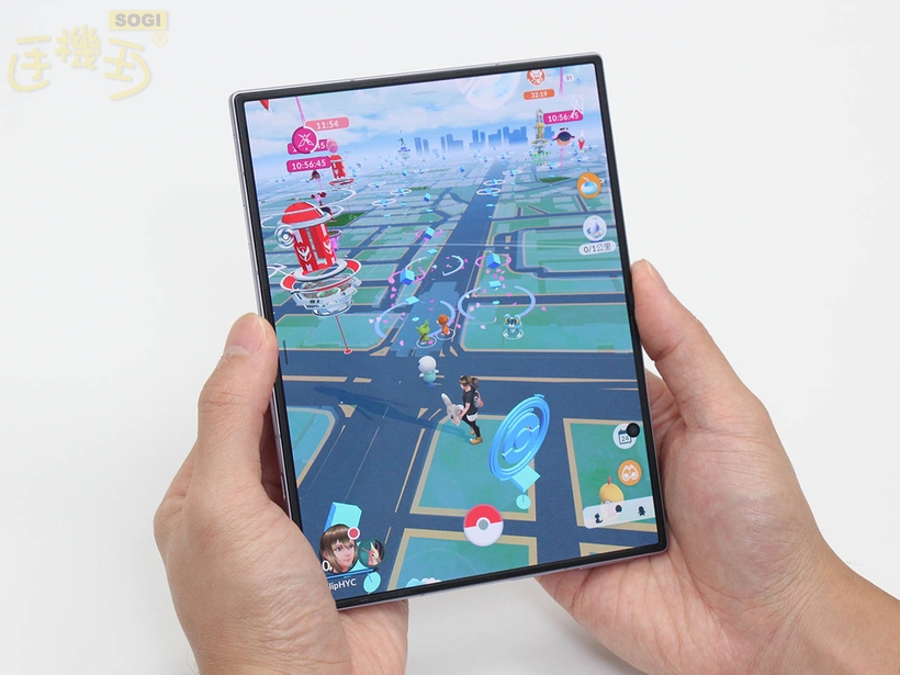 情境展示：內外雙螢幕的 App 實測體驗 - 內頁螢幕