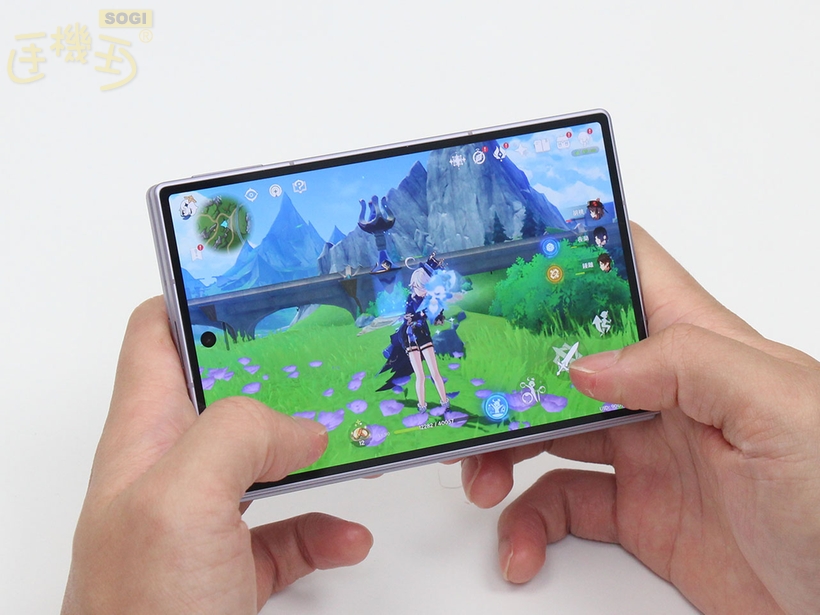 情境展示：內外雙螢幕的 App 實測體驗 - 封面螢幕